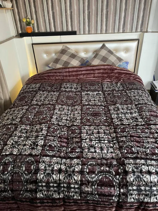 Luxurious%20Fur%20King%20Size%20Quilt%20For%20Minus%20Degrees%20-%20Image%203