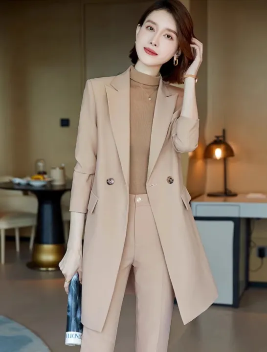 Boss%20Lady%20Single%20Button%20Classic%20Brown%20Formal%20Coat%20And%20Pant%20Set%20For%20Women%20-%20Image%204