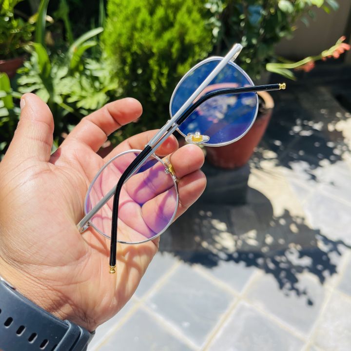 Unisex%20Blue%20Ray%20Cut%20Uv%20Protected%20Anti%20Scratch%20Eye%20Glass%20With%20Metal%20Frame%20For%20Mobile%20Gaming%20Reading%20Tv%20Laptop%20Pc%20&%20Driving%20-%20Image%206