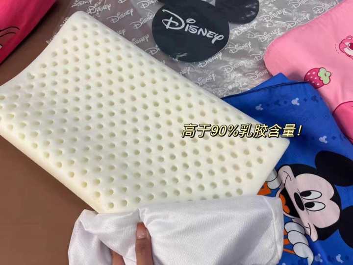 Disney%20Cartoon%20Print%20Memory%20Foam%20Children%20Pillow%201-8%20Years%20Old%20Cute%20Children%20Four%20Seasons%20Universal%20Kindergarten%20Cartoon%20Bed%20Pillow%20-%20Image%203