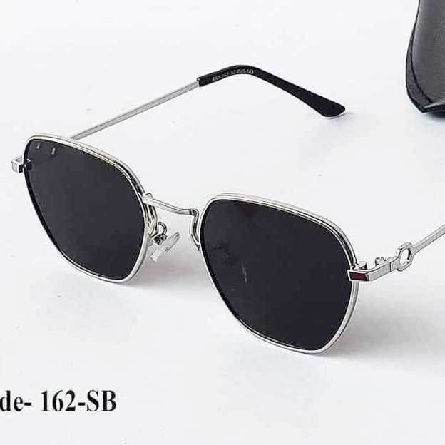 Elegant%20Men's%20Classic%20%20Silver%20Frame%20Sunglasses%20with%20Black%20Lens%20-%20Hi-Quality%20Fashion%20Eyewear%20-%20Image%202