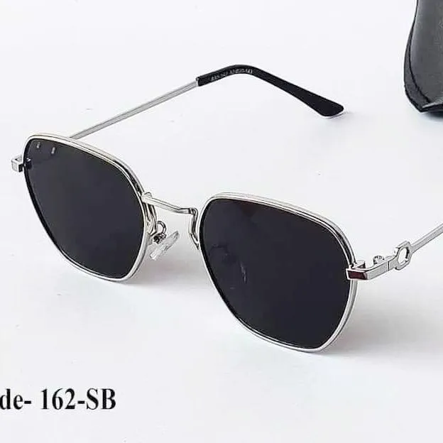 Elegant%20Men's%20Classic%20%20Silver%20Frame%20Sunglasses%20with%20Black%20Lens%20-%20Hi-Quality%20Fashion%20Eyewear%20-%20Image%202