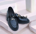 Xujiguanghui Pumpy shoes are designed in very beautiful brown color for men and boys which are very special and very strong and their sole is also very thick and they look very stylish to wear.. 