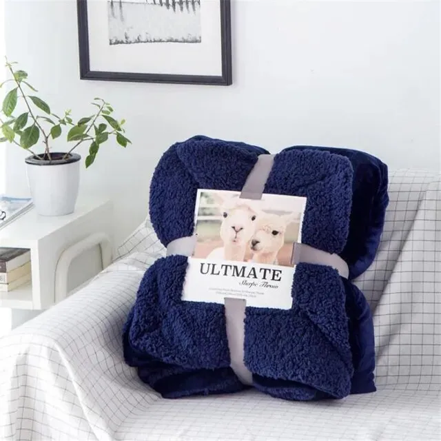 Premium%20Luxury%20Ultimate%20Super%20Soft%20Reverse%20Sherpa%20Throw%20Blanket%20-%20King%20Size%20(Random%20Colours)%20-%20Image%207