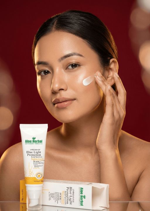 Blue%20Light%20Protection%20Sunscreen%20-%20Image%205