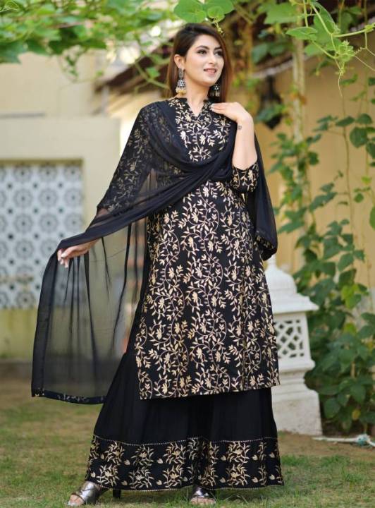 Women Ethnic Kurta With Sharara main image 1