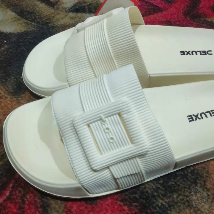 Chinese%20Style%20White%20Slippers%20for%20Girls%20%7C%20Deluxe%20shoes%20Waterproof%20Chappal%20for%20Women%20%7C%20Washable%20chappal%20for%20girls%20with%20high%20quality%20and%20low%20price%20-%20Image%205
