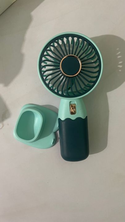 Cute%20Korean%20Design%20Mini%20Portable%20Fan%20with%20Lithium%20Rechargeable%20Battery%20-%20Image%203