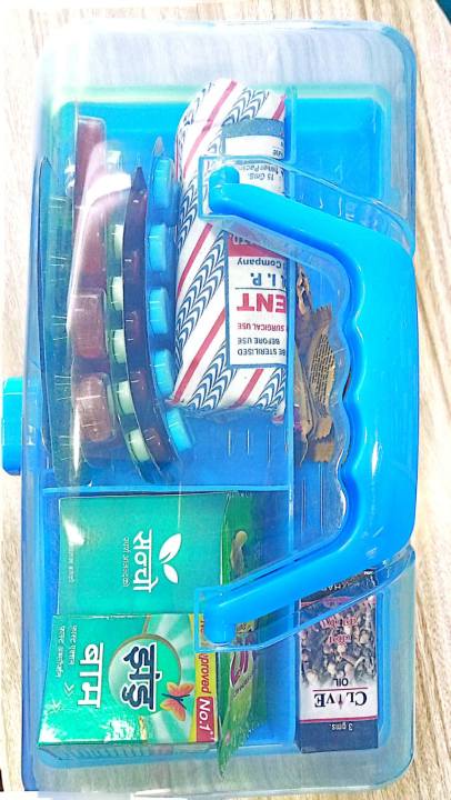 First%20Aid%20Box%20With%20Medicines%20-Small%20-%20Image%202