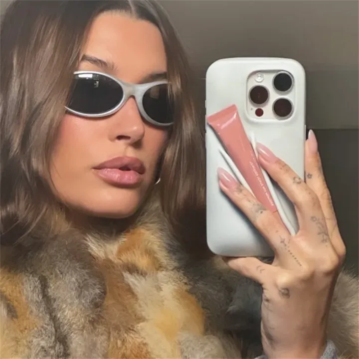 Luxury%203D%20Lip%20Gloss%20Make-up%20Phone%20Case%20For%20iPhone%2015%2014%2013%2012%2011%20Pro%20Max%20Plus%20INS%20Hailey%20Cute%20Lovely%20Lens%20Protection%20Soft%20Cover%20-%20Image%203