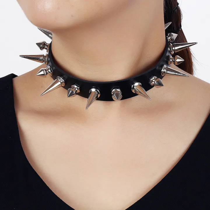 Long%20Spike%20Choker%20Punk%20Faux%20Leather%20Collar%20%20Goth%20Style%20Necklace%20Accessories%20Natuo%20-%20Image%204