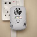 Electronic ultrasonic/electromagnetic wave rat repellent night light variable frequency rat repellent. 