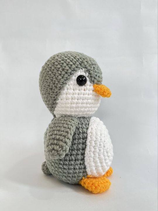 Knitted%20Penguin%20Doll%208"%20-%20Image%202