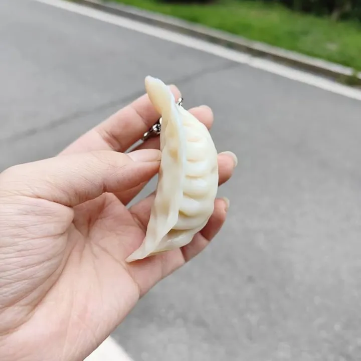 Mini%20Momo%20Dumpling%20Keyring%20%E2%80%93%20Cute%20Food-Themed%20Keychain,%20Acrylic/Resin%20Hanging%20Charm%20Accessory%20for%20Keys,%20Bags%20&%20Gifts%20%7C%20Momo%20Key%20Chain%20-%20Image%208