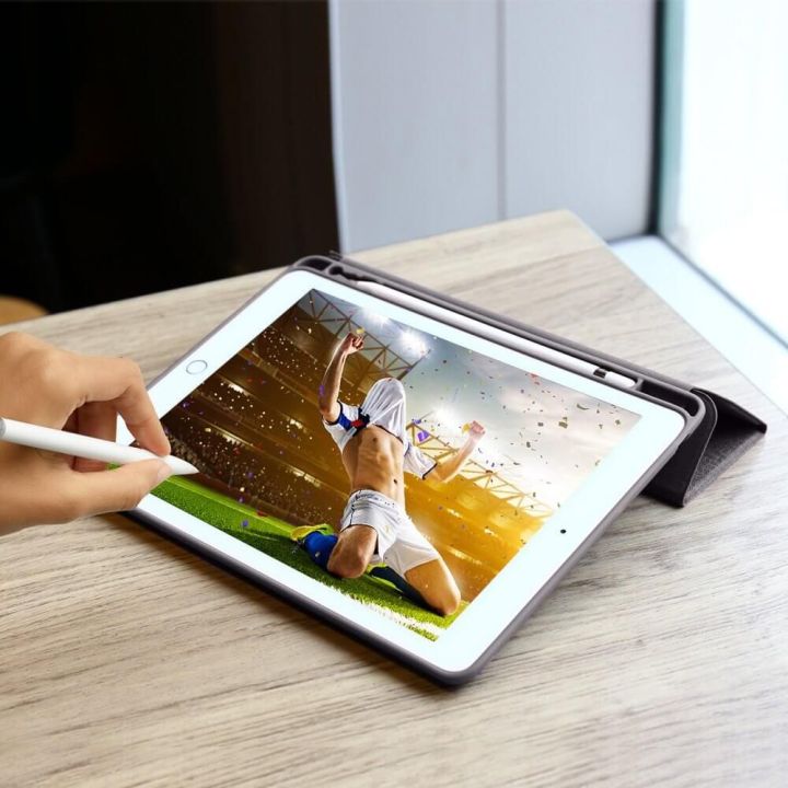 New%20iPad%20Pro%2011%20inch%202020%20Smart%20Case%20with%20Pencil%20Holder%20-%20Trifold%20Stand%20with%20Shockproof%20-%20Black%20-%20Image%204