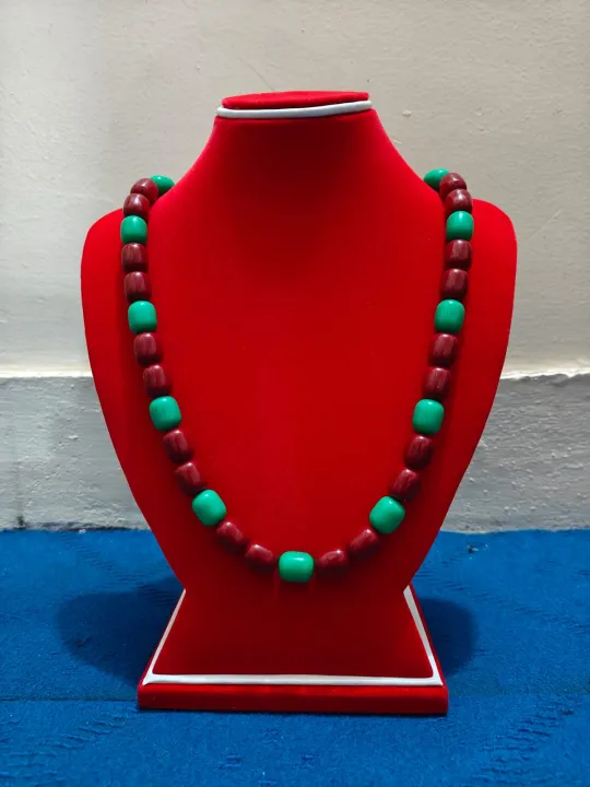 Hand%20Made%20Traditional%20Piru%20Mala%20(Necklace)%20for%20Women%20by%20Treasure%20Box%20Nepal%20-%20Image%202