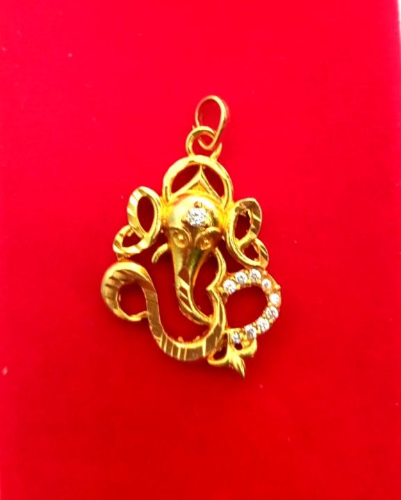 Golden%20Locket%20Om%20Ganesh%20With%20Chain%20-%20Original%20Gold%20Plated%20Ganesh%20Locket%20With%20Stones%20Embellished%20For%20HOLLY%20MOMENT%20&%20GOOD%20LUCK%20-%20Image%204