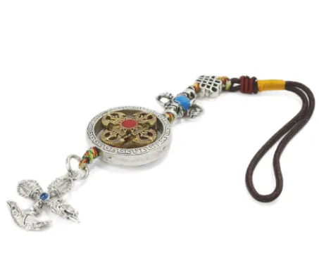 Golden%20And%20Silver%20Color%20Traditional%20Bajra%20Design%20Handmade%20Keychain%20-%20Image%202