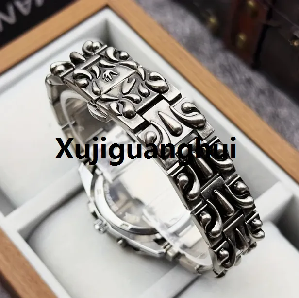 Xujiguanghui%20CARLIEN%20Gothic%20Claw%20Watch%20for%20Men%20%E2%80%93%20Unique%20Stainless%20Steel%20Wristwatch,%20Luminous%20Hands,%20Waterproof%20Quartz%20Movement,%20Futuristic%20Melting%20Style%20-%20Image%205