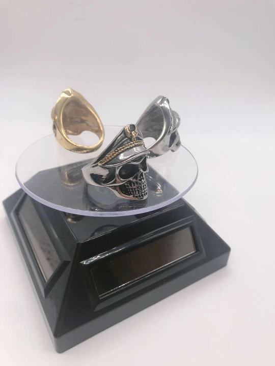 Sale%E3%80%91New%20Titanium%20Steel%20Ring%20Undead%20Skull%20Finger%20Retro%20Trendy%20Men's%20Stainless%20Steel%20Hat%20Double%20Eagle%20Officer%20Ring%20-%20Image%205
