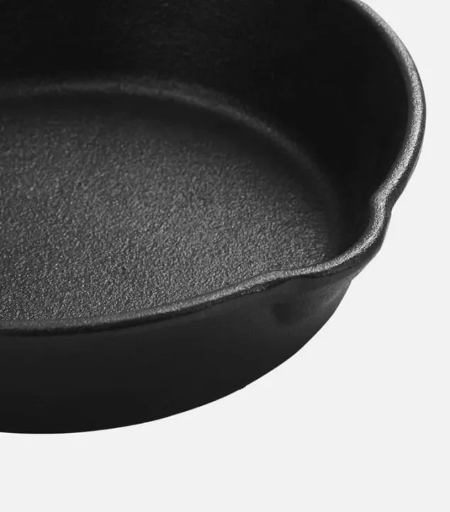 Cast%20Iron%20Skillet%20Pre-Seasoned%20Frying%20Pan%20Round%20Non%20Stick%20Griddle%20w/%20Long%20Handle%20-%20Image%208