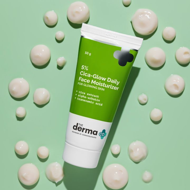 The%20Derma%20Co.%205%25%20Cica-Glow%20Daily%20Face%20Moisturizer%20With%20Alpha%20Arbutin%20&%20Tranexamic%20Acid%20-%2050%20G%20-%20Image%202