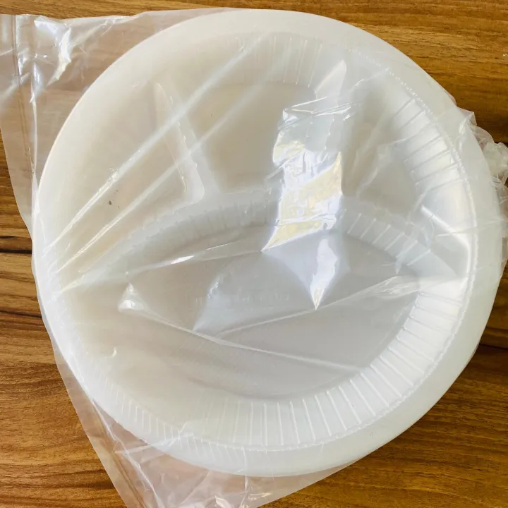 Plastic%20Disposable%20plate%2012%20Inch%204%20compartment%20-%20Image%203