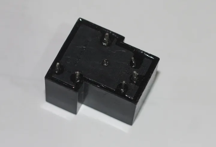 Shenle%20HAT901CSDC12%2012V%20Relay%20-%20Image%204