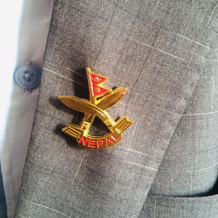 Nepali%20Khukuri%20Cross%20Nepal%20National%20Flag%20Lapel%20Pin%20For%20Coat%20Jacket,Topi%20-%20Image%205