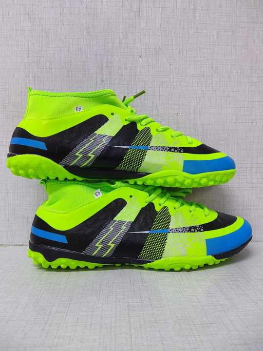 Futsal%20Shoes%20For%20Mens%20-%20Image%202