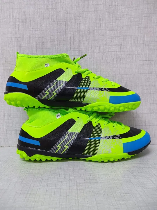 Futsal%20Shoes%20For%20Mens%20-%20Image%202