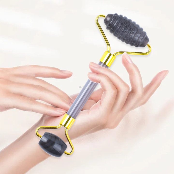 Mini%20Born%20Skin%20Care%20Tools%20Face%20Roller%20Gua%20sha%20Jade%20Stone%20Scraper%20Roller%20MPortable%20assage%20Facial%20Gouache%20Jade%20Roller%20Gua%20Sha%20Set%20For%20Neck%20Skin%20Lift%20-%20Image%204
