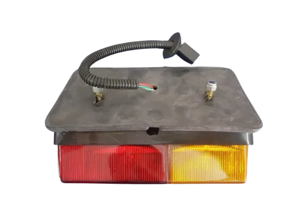 Sonalika%20Tractor%20-%20Tail%20Light%20LH%20-%20Image%202