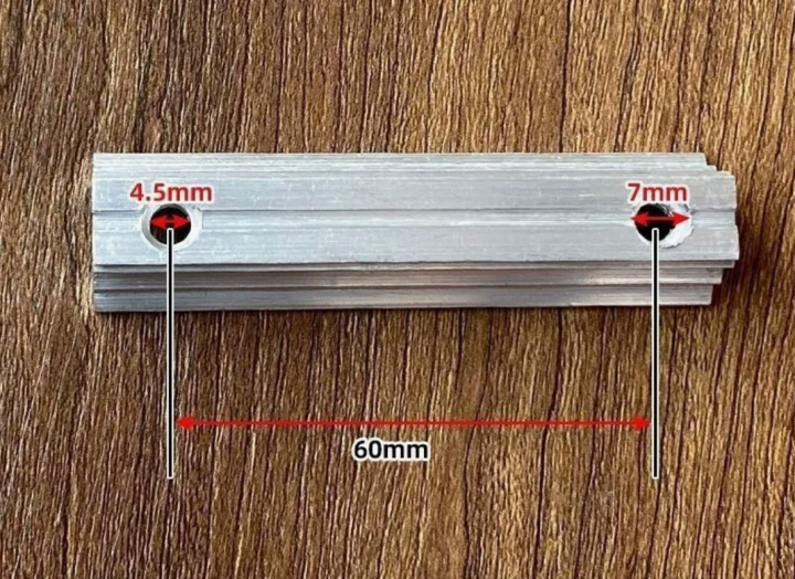 Kaira%20Store%20Aluminum%20Sliding%20%20Bracket%20Laser%20Light/%20Scope%20Holder/Grip%20with%20Screw%20-%20Image%203