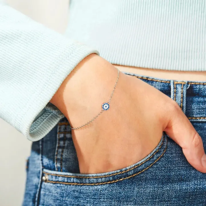 The%20simple%20chain%20of%20evil%20eye%20zar%20cube%20AAA%20zirconia%20crystal%20blue%20nano%20round%20turkish%20charm%20bracelet%20for%20women%20gold-plated%20fashion%20jewelry%20-%20Image%202
