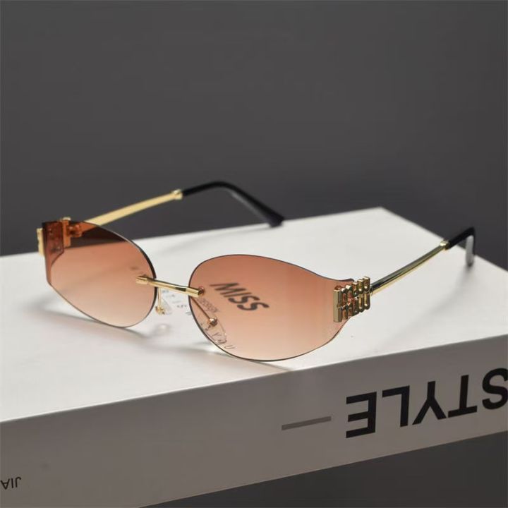 Cross-border%20New%20Frameless%20Miu%20Home%20Y2K%20Curved%20Sunglasses%20ins%20Women's%20High-End%20Style%20Hot%20Girl%20Street%20Style%20Versatile%20Sunglasses%20Wholesale%20-%20Image%203