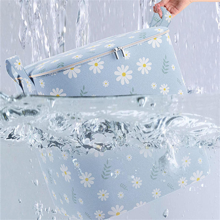 Zipper%20Quilt%20storage%20bag%20Quilt%20clothes%20storage%20Large%20Folding%20Clothing%20organizer%20Wardrobe%20packing%20bag%20for%20Home%20organization%20Travel%20storage%20Dorm%20room%20essentials%20Moving%20and%20relocation%20Closet%20decluttering%20-%20Image%204