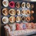 Practical Wall Mounted Hat Storage Rack Simple Modern Hat Hook Plastic Decorative Hook Closet Door. 