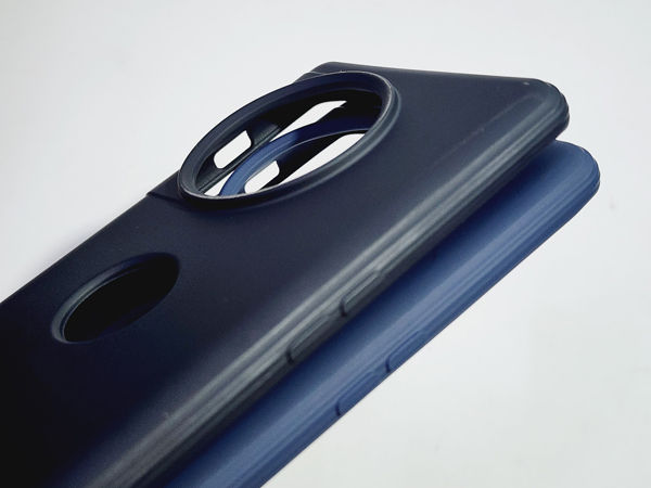 OnePlus%2011R%20Silicone%20Back%20Cover%20(Black%20Color)%20-%20Image%202