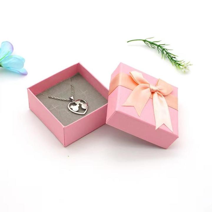 High-grade%20Necklace%20gift%20box%20Stylish%20Handcrafted%20Small-sized%20Ring%20packaging%20box%20Velvet-lined%20Bow%20Jewelry%20display%20case%20for%20Wedding%20Anniversary%20Birthday%20Gift%20giving%20Jewelry%20storage%20-%20Image%202