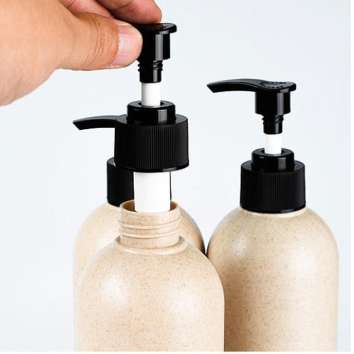 plastic%20Sub-bottling%20Non-greasy%20straw%20Hand%20sanitizer%20bottle%20%20bottle%20for%20Bathroom%20essentials%20Travel-sized%20%20Daily%20skincare%20routine%20Suitable%20for%20all%20skin%20types%20Eco-conscious%20consumers%20-%20Image%204