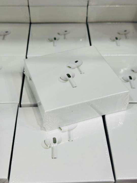 HOT%20Airpods%20Pro%202%20Titanium%20Edition,%20Wireless%20Earbuds,%20Bluetooth%205.0,%20Superior%20Sound%20And%20Build%20Quality%20-%20Image%204
