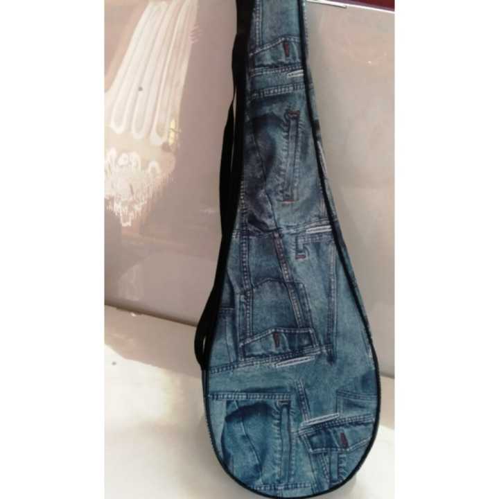 Badminton%20Racket%20With%20Cork%20&%20Attractive%20Cover%20-%20Image%203