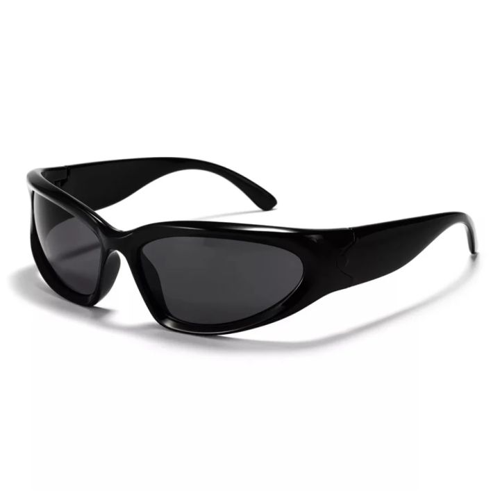 Y2K%20Silver%20Black%20Sporty%20Best%20Selling%20Sunglasses%20For%20Men%20-%20Image%204