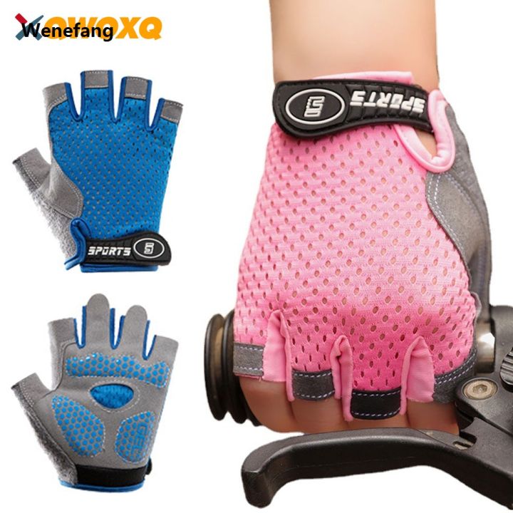 Wenefang 1Pair Kids Cycling Gloves Breathable Bicycle Gloves Half Finger Bike Gloves Non-Slip Mitten Outdoor Sports Roller Skating Gloves