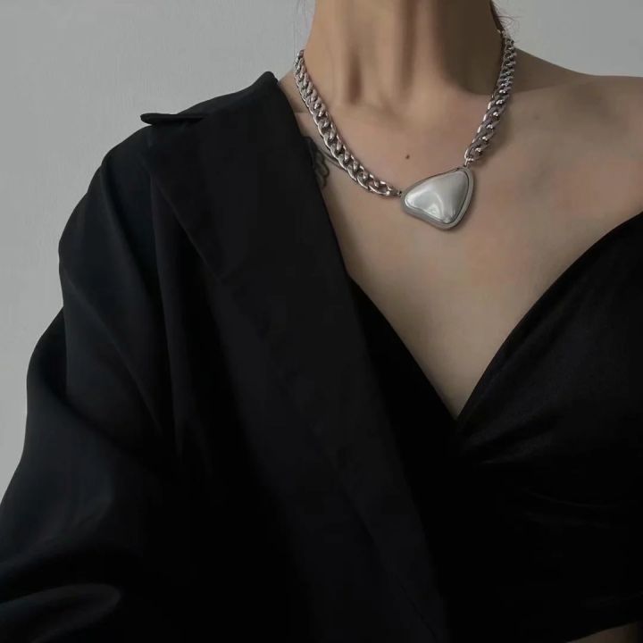 %E3%80%90Trendy%20designs%E3%80%91Retro%20Necklace%20Distinctive%20Clavicle%20Trendy%20Simple%20Choker%20Popularity%20-%20Image%202