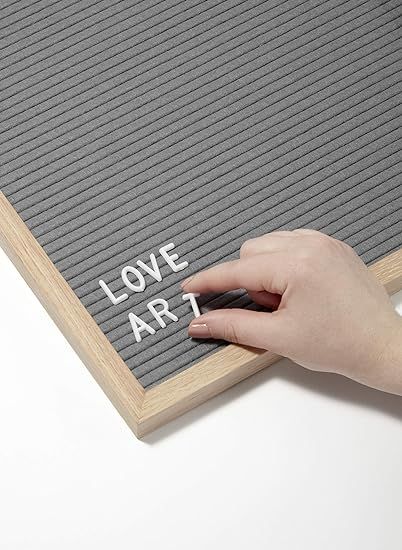 Black%20Felt%20Letter%20Board%20with%20Solid%20Oak%20Frame%20and%20140%20White%20Letters%2011x16%20Inch%20-%20Image%205