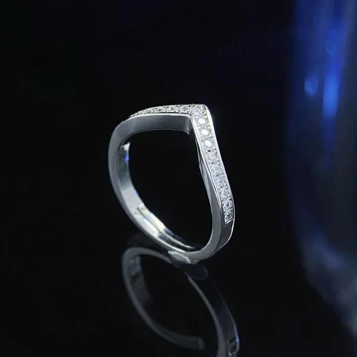 Simulation%20Moussaint%20Diamond%20V%20Row%20Ring%20Women's%20All-match%20Simple%20Stacked%20Wear%20One%20Piece%20-%20Image%202