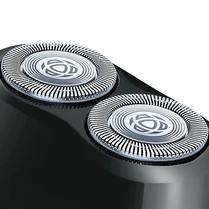 Philips%20PQ182%20Two%20Heads%20Rechargeable%20Travel%20Shaver%20-%20Image%202