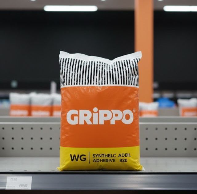 Fevicol%20Grippo%20Pouch%20Adhesive%20-%201Kg%20-%20Image%204